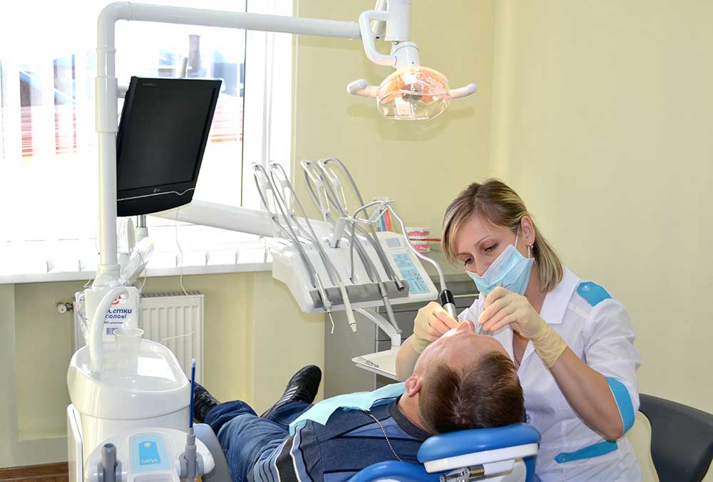 Лікування зубів у Вінниці, StomaLine